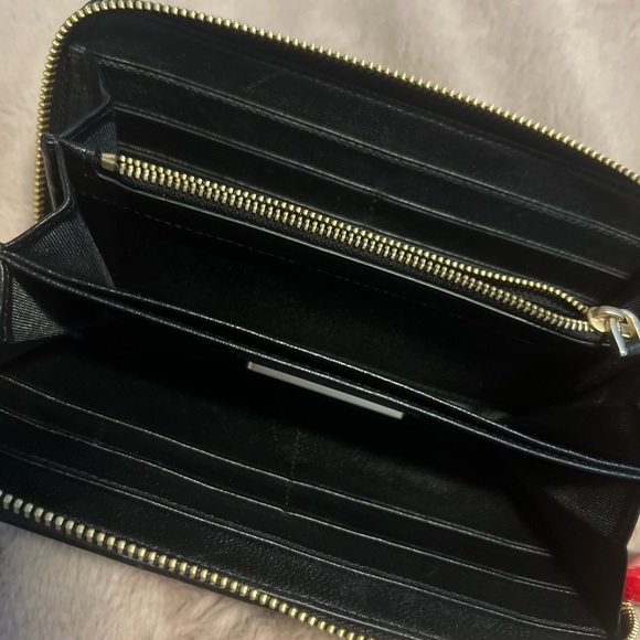 Valentino Black Wallet - Picture 2 of 5